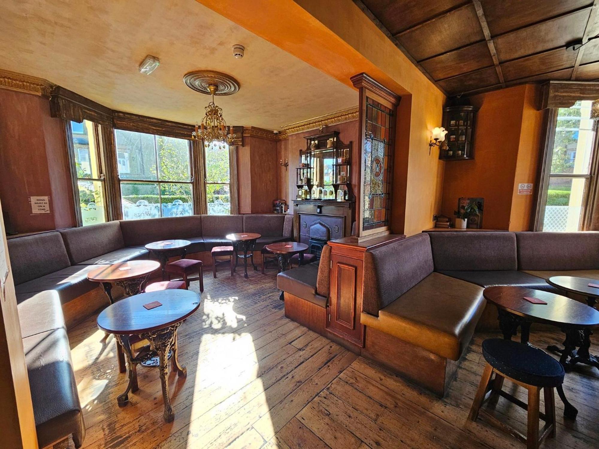 Valley Bar Scarborough Ngoại thất bức ảnh